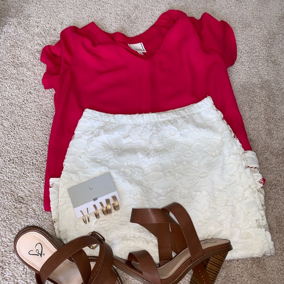 White lace skirt - Picture 5 of 5